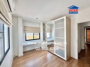 Two-story detached house, 60.1 sq.wah, V-Compound Village, Tiwanon-Rangsit, near The Nine Center Tiwanon, Tiwanon Road, Rangsit-Pathum Thani Road, Mue