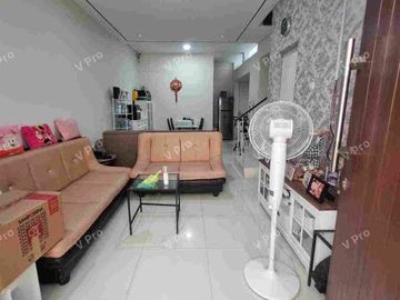 dijual cepat rumah siap huni dua lantai di tengah kota makassar kompleks green leaf andi jemma