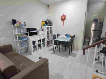 dijual cepat rumah siap huni dua lantai di tengah kota makassar kompleks green leaf andi jemma