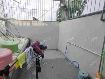 dijual cepat rumah siap huni dua lantai di tengah kota makassar kompleks green leaf andi jemma