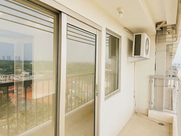 FREE IPL Selamanya 2BR Unfurnish Golden Tulip Apartemen
