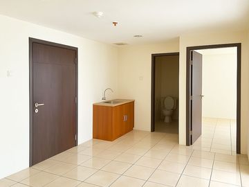 FREE IPL Selamanya 2BR Unfurnish Golden Tulip Apartemen