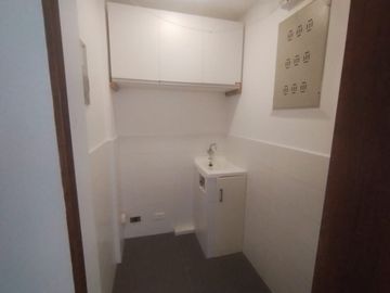 Suite en venta, 74m2, dos baños. La Carolina