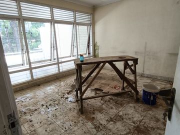 Disewakan Tanah dan Bangunan Ex. Kantor di Sayap Dago, Jl. Raden Patah Kota Bandung