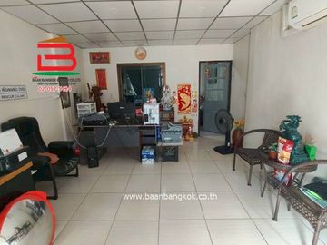 ทาวน์เฮ้าส์ พัธนชัย สายไหม 34 (ใกล้ตลาดเอซี) เนื้อที่ 17 ตรว. แขวงสายไหม เขตสายไหม