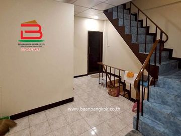 ทาวน์เฮ้าส์ พัธนชัย สายไหม 34 (ใกล้ตลาดเอซี) เนื้อที่ 17 ตรว. แขวงสายไหม เขตสายไหม