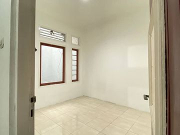 JUAL RUMAH 2 LANTAI KOMPLEK ANTAPANI BANDUNG