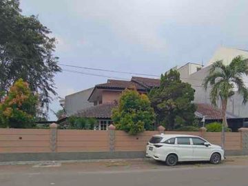 Dijual Rumah Hook Kali Deres