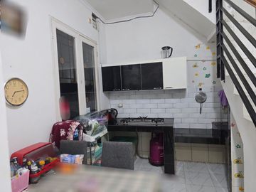 Jual Rumah di Nusaloka BSD dekat akses Tol BSD Serpong