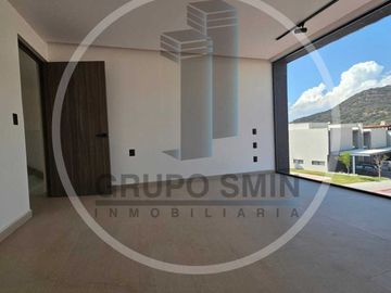 CASA EN VENTA EN RESIDENCIAL ALTOZANO QUERÉTARO