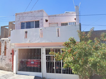 Casa En Remate Bancario- Señora De La Asunción, Aguascalientes, Aguascalientes.