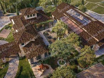 SIENA by Crown Asia