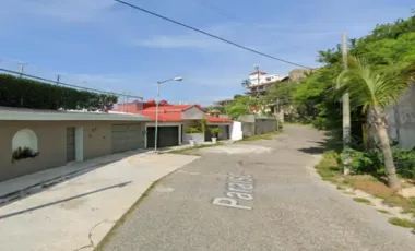 CASA EN VENTA CON REMATE BANCARIO PARAISO COL.CONDESA ACAPULCO GUERRERO