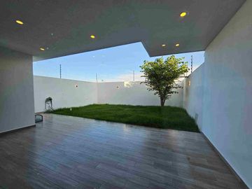 VENTA DE CASA EN JURIQUILLA QUERÉTARO MODERNA, diseño único. en cumbres 1a sección