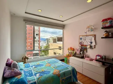 Pent-house en Venta, 3 habitaciones con Terraza, González Suarez, Quito
