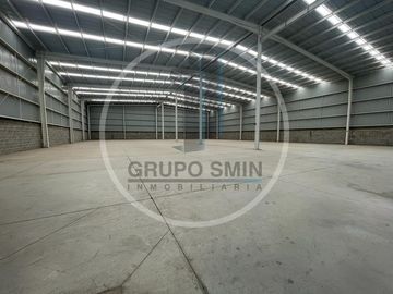 NAVE EN RENTA DE 1,000 M2 EN PARQUE INDUSTRIAL PYME