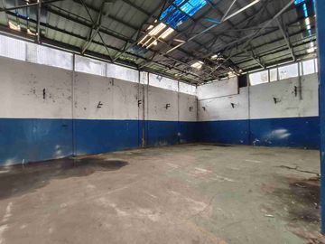 Dijual Gudang dan kantor 2 lantai murah LT 864 LB 906 di jababeka Cikarang