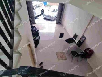 Dijual ruko under apraisal bank di Ruko 21 Klampis Arif Rahman Hakim