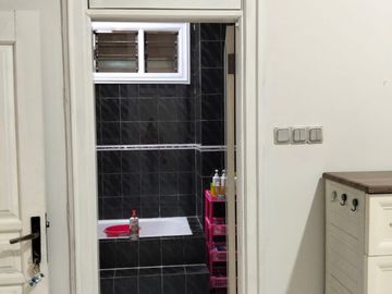 Rumah Dijual di Dharmahusada Indah Mulyorejo Surabaya Timur Siap Huni
