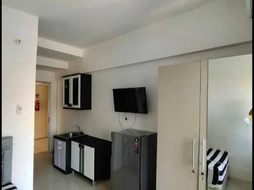 Apartemen GUNAWANGSA Merr, Furnish