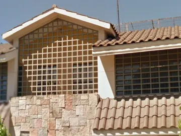 HERMOSA CASA ESTA ESPERANDO POR TI