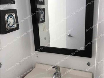 DEPARTAMENTO EN VENTA  A MEDIA CUADRA DE CARRANZA