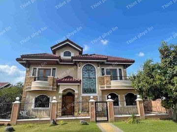 The Parkplace village filipino- Spanish combination house for Sale