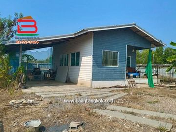ที่ดินพร้อมสิ่งปลูกสร้าง เนื้อที่ 1 ไร่ ถนนเทศบาล 6/1 ตำบลบึงบา อำเภอหนองเสือ ปทุมธานี