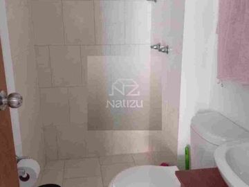 Apto en Urbanización cerrada, sin ascensor, parqueadero privado