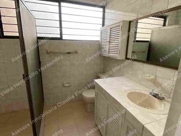 CASA EN VENTA LOMAS 3 Secc
