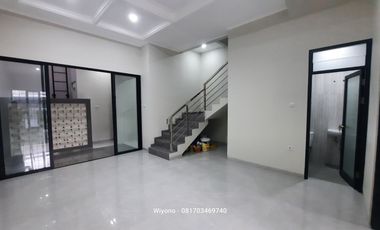 Rumah Klampis Anom Wisma Mukti Lebar 6 meter Cocok Buat Karakter Introvert