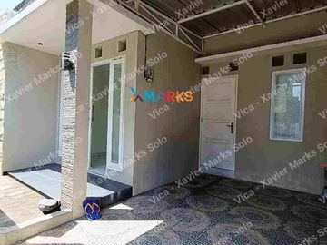 Disewakan Rumah Mungil Terawat Design Modern Minimalis di Area Manahan, Lokasi Sangat Strategis Dekat Kemana Saja