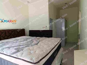 Disewakan Rumah Mungil Terawat Design Modern Minimalis di Area Manahan, Lokasi Sangat Strategis Dekat Kemana Saja