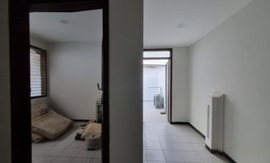 DIJUAL RUMAH Darmo Baru Barat