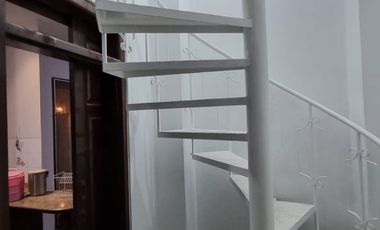 DIJUAL RUMAH Darmo Baru Barat