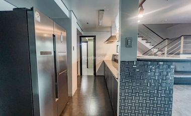 4BR Unit For Sale - The Fort Residences