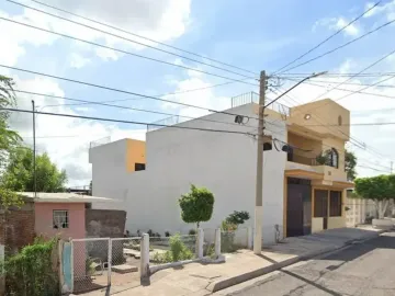 CASA EN REMATE EN CONSTITUYENTE FRANCISCO J. MUJICA 2176 EN LIBERTAD, CULIACÁN SINALOA