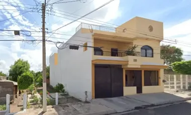 CASA EN REMATE EN CONSTITUYENTE FRANCISCO J. MUJICA 2176 EN LIBERTAD, CULIACÁN SINALOA
