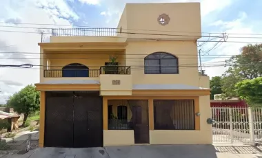 CASA EN REMATE EN CONSTITUYENTE FRANCISCO J. MUJICA 2176 EN LIBERTAD, CULIACÁN SINALOA