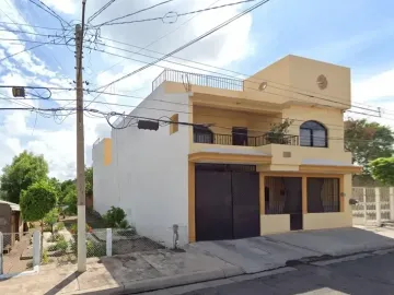 CASA EN REMATE EN CONSTITUYENTE FRANCISCO J. MUJICA 2176 EN LIBERTAD, CULIACÁN SINALOA