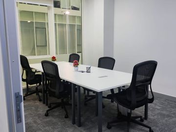 Kantor Unit Furnished 4 Pax Di Wisma BCA Area BSD Tangerang Lokasi Strategis
