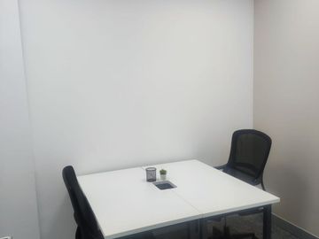 Kantor Unit Furnished 6 Pax Di Wisma BCA Area BSD Tangerang Lokasi Strategis