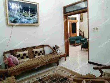 Rumah SHM siap huni dekat Kampus Pasim di Mentor Pasteur Kota Bandung.