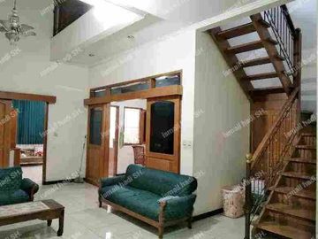 Rumah SHM siap huni dekat Kampus Pasim di Mentor Pasteur Kota Bandung.