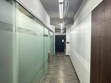 Oficina en Edificio Corporativo