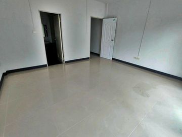 F8-0594 ขายทาวน์เฮ้าส์ 2 ชั้น บ้านป่ากล้วย ต. สันทราย อ.เมืองเชียงราย จ.เชียงราย