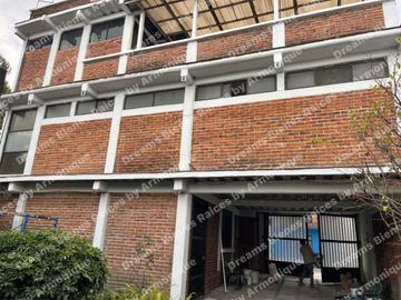 CASA EN VENTA, EN CALLE CERRADA (INMUEBLE CON 2 CASAS Y 1 LOFT, COL. SAN LORENZO HUIPULCO, TLALPAN.