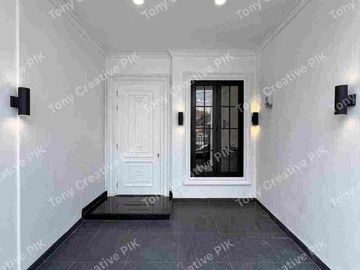 Rumah American Classic 3,25x12 Cengkareng – Full Furnished & Siap KPR