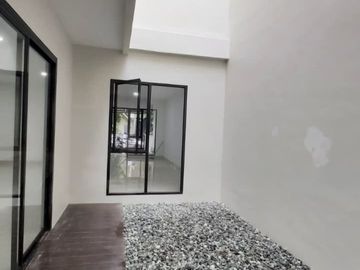 Rumah Baru Minimalis 2 lantai Siap Huni di Giri Loka BSD Dekat Tol