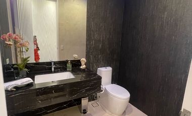 3BR Fully Furnished Condo in Trump Tower Makati – 200sqm, 40th Floor, 2 Parking, Pet Friendly | ₱72M